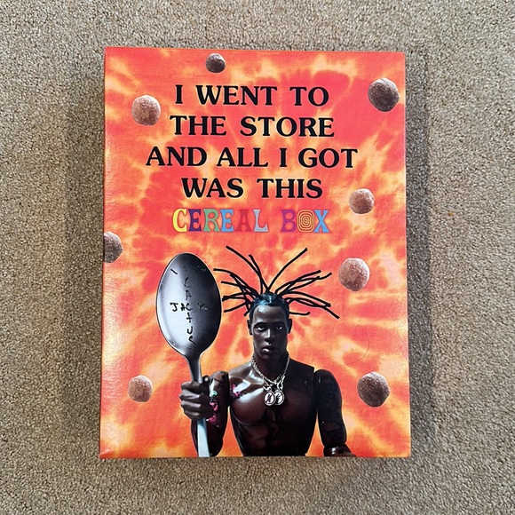 Travis Scott Reese’s Box - Picture 2 of 2